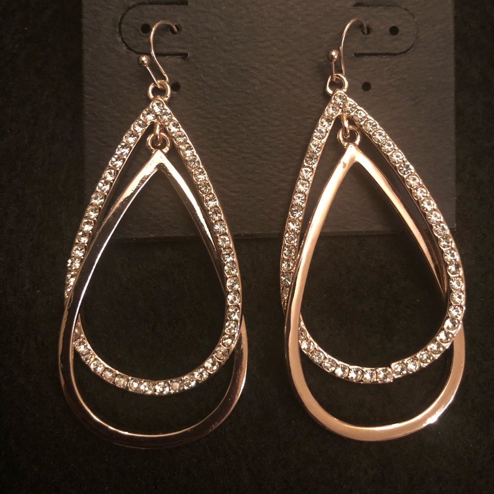 🆕 bebe Rose Gold Tone Teardrop Dangle Earrings - Picture 4 of 6